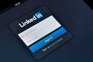 Eight Secrets of Success With LinkedIn PPC Ads